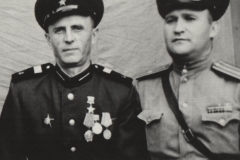 Вахарловский В.В. слева Попов Н.Х. справа